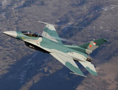 ΗΠΑ: Άλλαξαν… πτέρυγες σε F-16 της USAF και τα δίνουν στην Αεροπορία τα Ινδονησίας